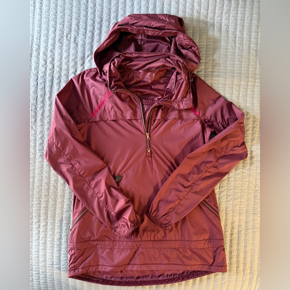 Lululemon Athletica 1/4 Zip Pullover